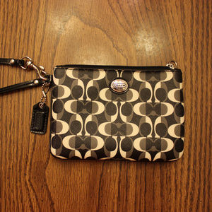 NWOT Small Coach Wristlet